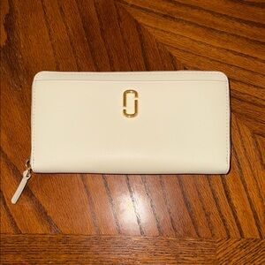 Marc Jacobs wallet